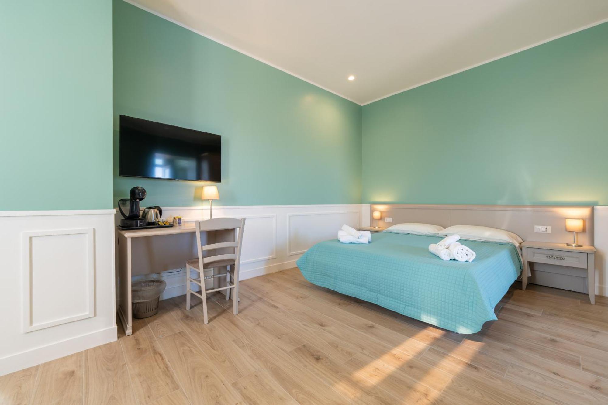Daca Luxury Rooms Неаполь Екстер'єр фото